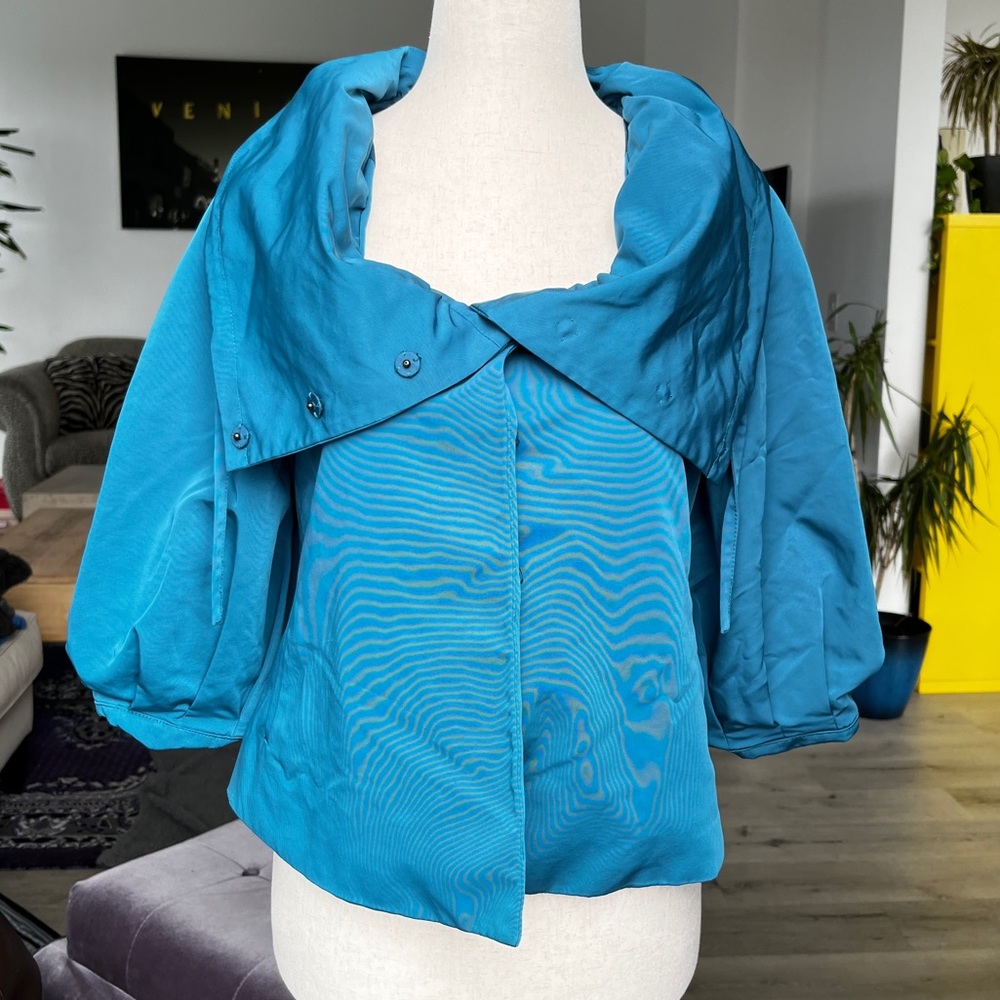 MUST GO:: NWOT Club Monaco Stylish Half Rain Jacket